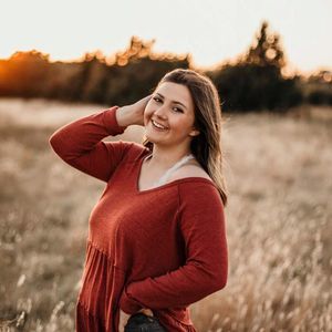 Meet your Posher, Alyssa